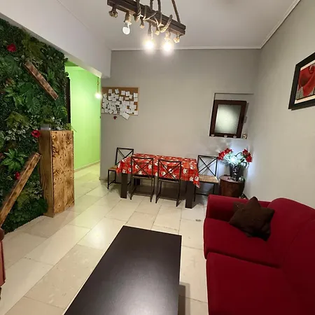 Petaluda House 1-3
